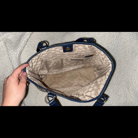 Michael Kors Tote Bag - Picture 5 of 7